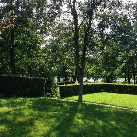 مكان تخييم Domaine De Mepillat